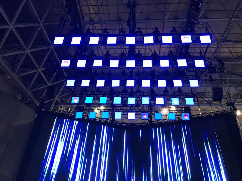 cabeza de movimiento led xpanel Xrover más 3.9 para show en vivo